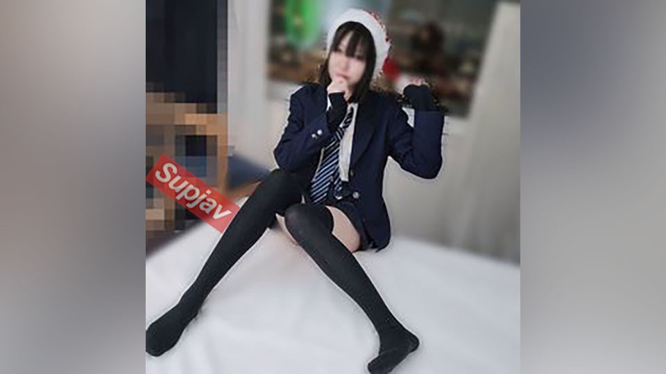 FC2PPV 4165430 Actress’ Egg And Christmas Date Swallow In Plain Clothes Creampie In Uniform Creampie In Santa Costume