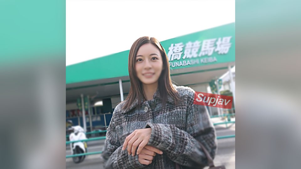 FC2PPV 4807822 [First Shoot] Half-Japanese Slender Housewife Rui (28) She’s Quiet, But When She’s Licking, She Lets Out A 